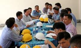 Ông Nguyễn Tuấn Tùng – TGĐ EVNNPT họp kiểm điểm tiến độ dự án