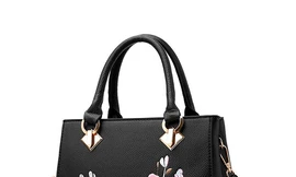 Tới Ngọc Quyên shop bạn sẽ có thêm nhiều sự lựa chọn cho cả túi xách tuổi trung niên