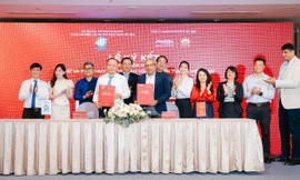 Mondelez Kinh Đô cùng Trung tâm Triển lãm văn hóa nghệ thuật Việt Nam gìn giữ giá trị văn hóa truyền thống dịp lễ hội 