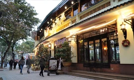 Vị trí đắc địa bên hồ Gươm sẽ mang lại một không gian lý tưởng cho khách hàng