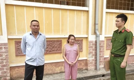 Ổ mại dâm giá 250.000 núp bóng tiệm massage