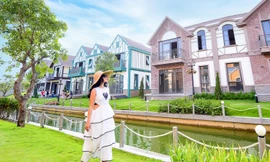 NTK Hà Linh Thư tận hưởng ngày bình yên tại Hồ Tràm