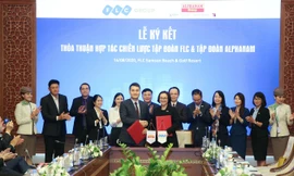Tập đoàn FLC và Tập đoàn Alphanam ký thoả thuận hợp tác chiến lược