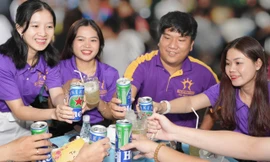 Heineken 0.0 đồng hành cùng chương trình tổng kết họp mặt cuối năm với thông điệp 'Tiệc vui êm ái, thoải mái lái xe'