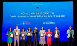 Shinhan Finance tích cực trong hoạt động bảo về quyền lợi người tiêu dùng trẻ