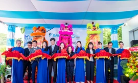 Hình ảnh Ban Lãnh đạo Daikin cắt băng khánh thành khai trương trạm dịch vụ tại Bình Định.