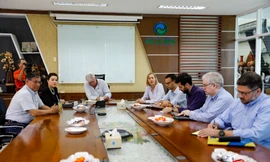 Tân Tổng lãnh sự quán Hoa Kỳ tại TP.HCM thăm, làm việc với Công ty VWS