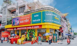Chào mừng ngày 20/10: Smartphone, phụ kiện... đồng loạt giảm giá sâu tại Viettel Store
