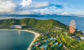 Charlie Puth và dàn sao Việt hội tụ tại đại nhạc hội 8Wonder