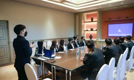 Trải nghiệm doanh nghiệp làm nên khác biệt cho chương trình cử nhân quốc tế UEF