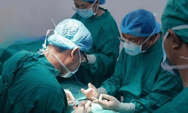 Phẫu thuật thành công dị tật lún dương vật bẩm sinh 