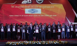 Vinaconex nằm trong Top 3 doanh nghiệp lớn nhất về xây dựng tại Việt Nam