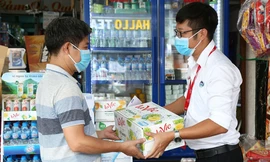 Món quà nhỏ dành tặng gần 2.400 cửa hàng, căn tin trường học, trung tâm thể dục tại Hà Nội