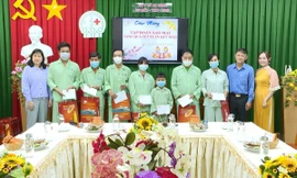 Mang Tết ấm đến với mọi nhà