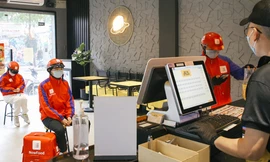 Doanh nghiệp đồng hành cùng nhau vượt qua khó khăn mùa COVID-19