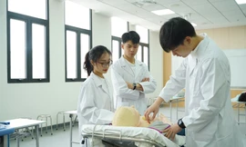 VinUni áp dụng nhiều công nghệ trong học tập, bao gồm mô phỏng y khoa
