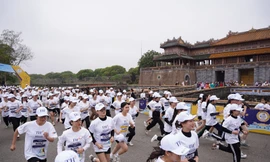 Thế hệ trẻ xứ Huế hết mình trên đường chạy S-Race 2024