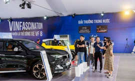 Khách Việt lần đầu thử VF 8 leo dốc, lội nước: Xe xăng thì ngại nhưng xe điện chinh phục đơn giản