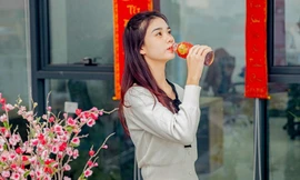 Xu hướng 'ôm' việc và cách làm mát cơ thể khi 'cày ngày cày đêm'