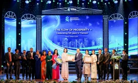 Standard Chartered tôn vinh văn hoá Việt qua giải Marathon Di sản Hà Nội 2024