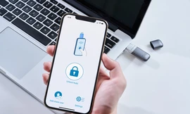 Người trẻ tối ưu hiệu suất làm việc tại nhà với các sản phẩm công nghệ