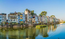 Có tiền nên mua nhà phố hay biệt thự ven đô?