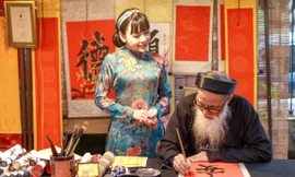 Bình yên sớm mùng 1 Tết cùng Hoa hậu Đại Dương doanh nhân quốc tế Phạm Bích Thủy