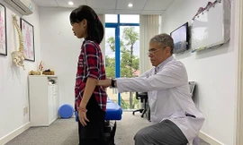 Gù lưng có chữa được không và nên điều trị thế nào hiệu quả?