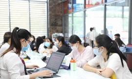 Nhiều trường vẫn tiếp tục nhận hồ sơ học bạ sau kỳ thi tốt nghiệp THPT