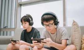 Cận thị - Nguyên nhân hàng đầu khi bố mẹ đưa con đến khám