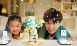 Người bạn đồng hành đến từ tương lai của trẻ em