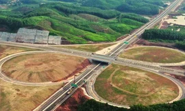 Quảng Ninh: Phát triển hạ tầng phục vụ du lịch biển đảo