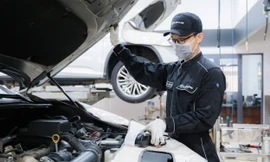 Đi xe sang, bảo dưỡng không tốn kém: Điều tưởng phi lý mà Lexus làm được