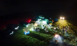 Du xuân xuyên Việt 'nhàn tênh' với xe điện VinFast