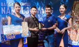 Đi sinh nhật bạn, nam thanh niên bất ngờ trùng cả lon vàng