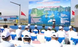 Thả giống tái tạo nguồn lợi thủy sản khu vực ven biển Vịnh Bắc bộ