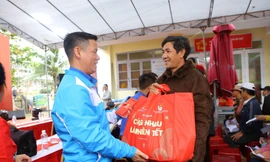 SABECO trao 1000 phần quà cho các đồn biên phòng, hải đội và ngư dân tại Phú Yên