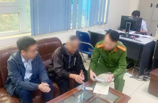 Cơ quan chức năng kịp thời giúp ông Th tránh bị lừa đảo. cu-ong.jpg