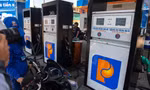Giá xăng vượt 30K/lít: Đổ đầy bình xe máy, ô tô thông dụng mất bao nhiêu tiền?