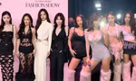 4 mẩu TWICE khoe hình thể tại show Victoria’s Secret, Tzuyu xin lỗi vì hát tệ