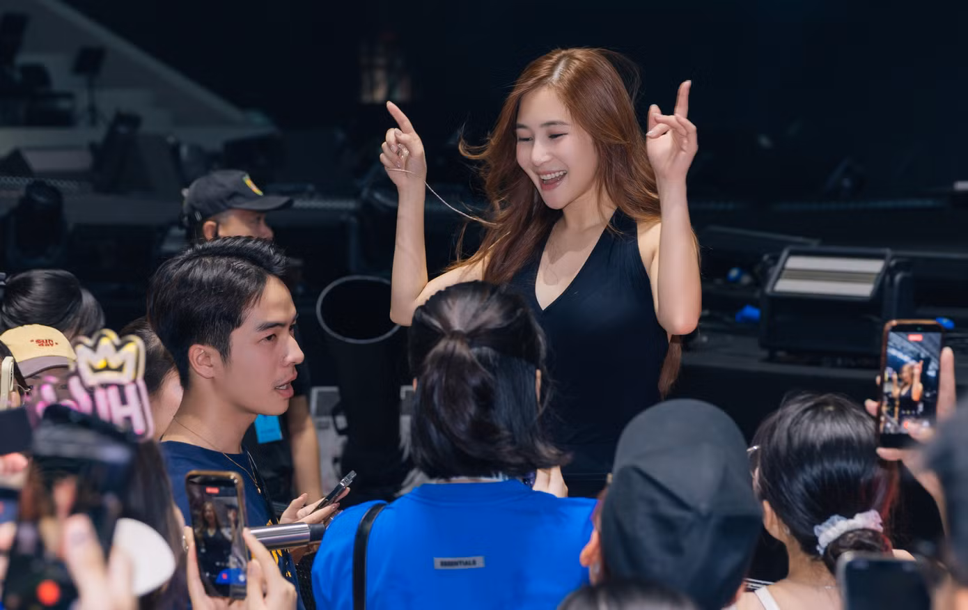 huong-tram-soundcheck-4.jpg