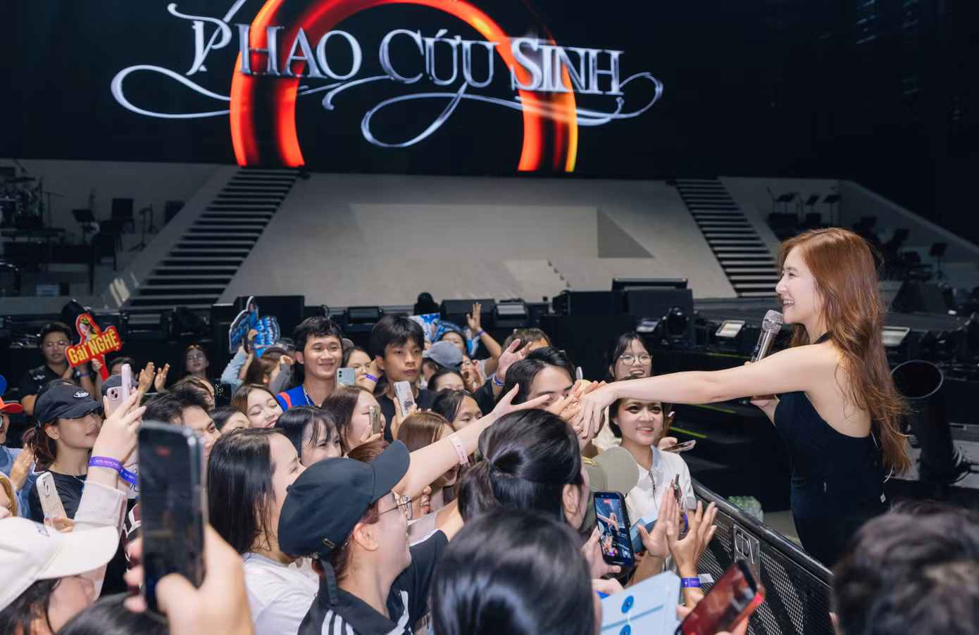 huong-tram-soundcheck-5.jpg