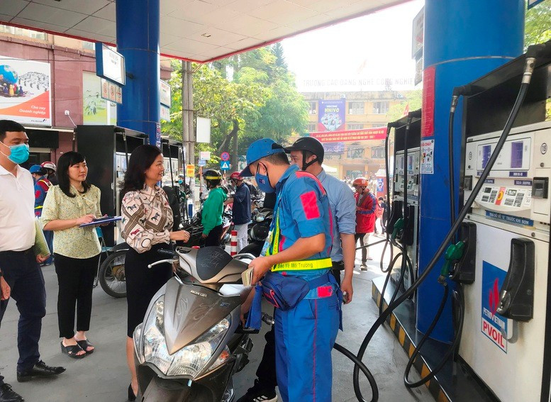 Giảm thuế nhập khẩu một số mặt hàng xăng dầu về 0%.