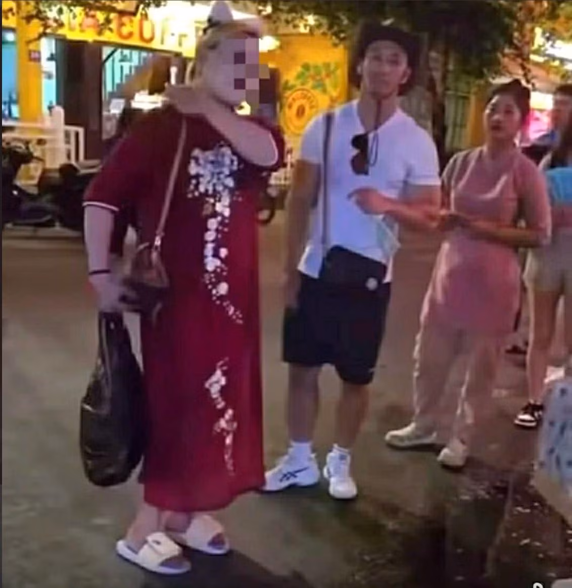mac-phan-cam-1780630157691324143339.jpg