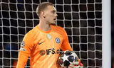 Thêm pha xử lý thảm họa của thủ môn ở knock-out Champions League