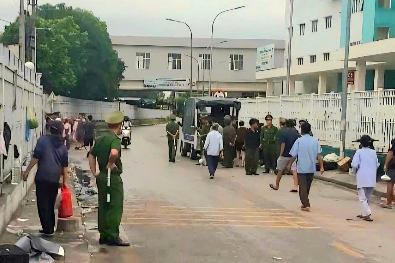 Lực lượng chức năng giải tỏa nhiều khu vực vi phạm tp-3.jpg