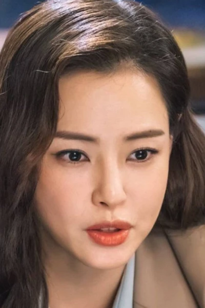 Hoa hậu đẹp nhất Hàn Quốc bị truy tố