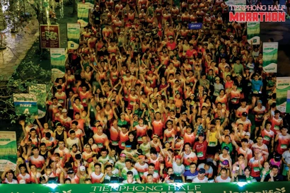 Gần 3.000 vận động viên tạo nên bầu không khí sôi động tại Giải Tiền Phong Half Marathon lần đầu tiên được báo Tiền Phong tổ chức ở TPHCM Ảnh: Trọng Tài