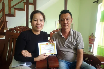 Mùa xuân thênh thang sau ca ghép gan của đôi bạn đời 