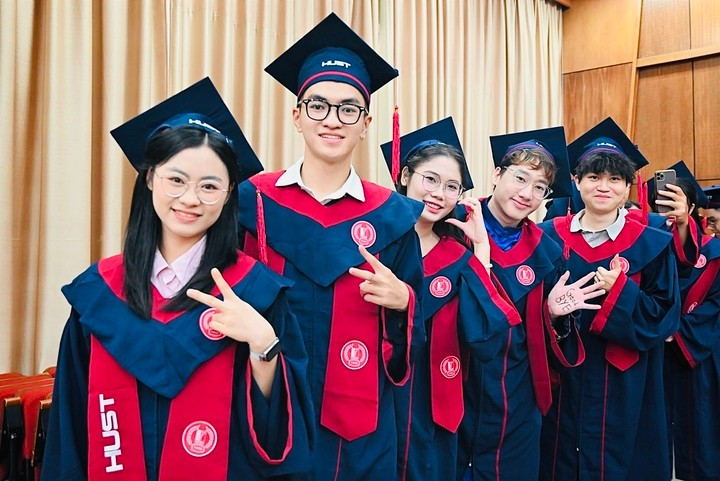 Đại học Bách khoa Hà Nội vừa ban hành quy định xét tuyển tài năng áp dụng từ năm 2026 với ba diện chính: tuyển thẳng theo thành tích học, xét chứng chỉ quốc tế và hồ sơ năng lực kết hợp phỏng vấn. (Ảnh minh họa: HUST)